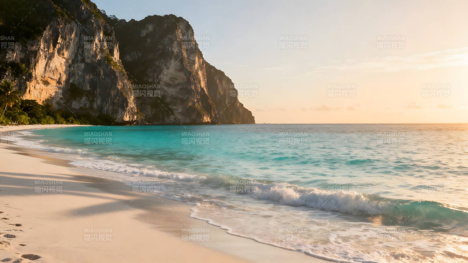 碧海白沙 山崖映日图片