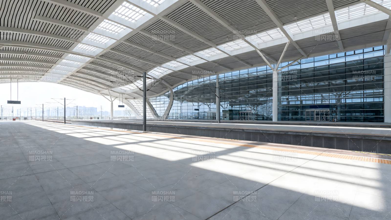 现代车站站台图片