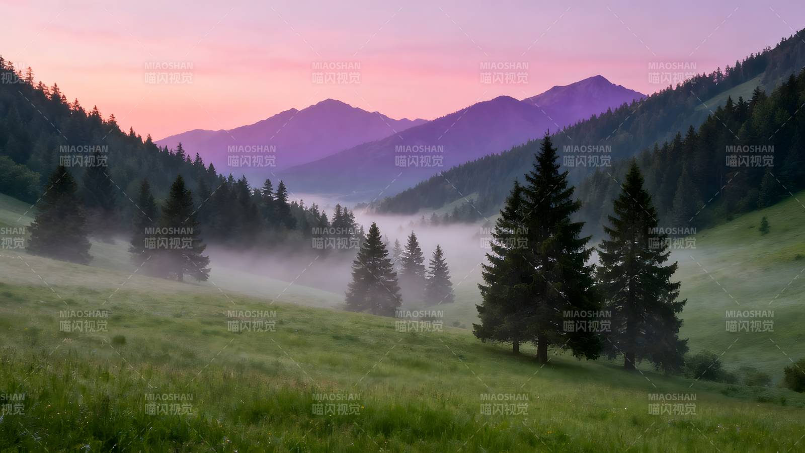 晨雾山林美景图片