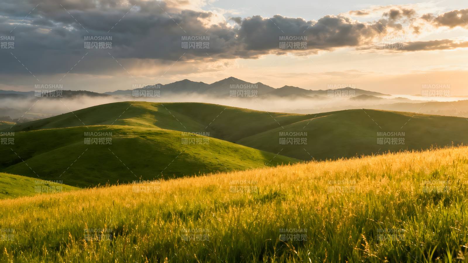 晨曦山野风光图片