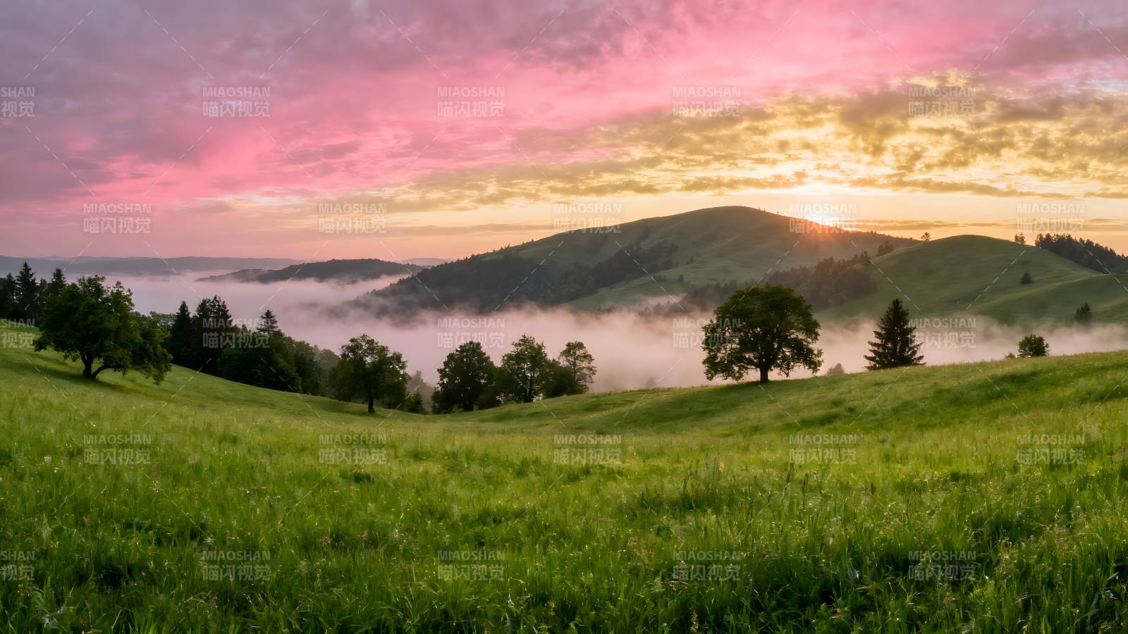 晨曦山野风光图片