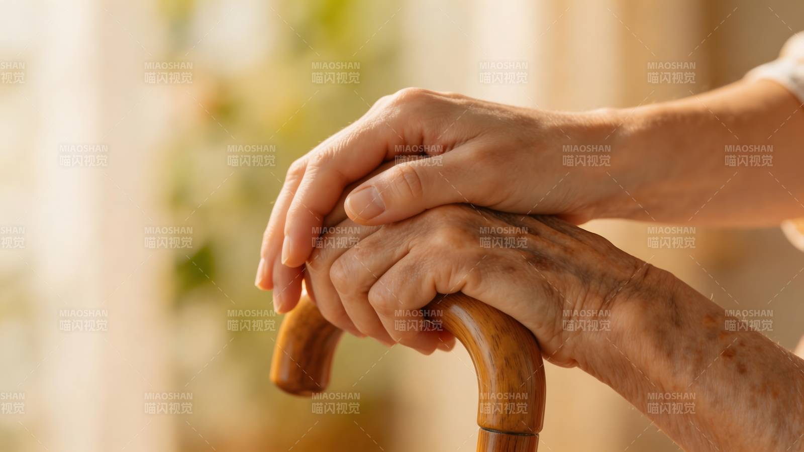 温暖牵手 岁月静好图片