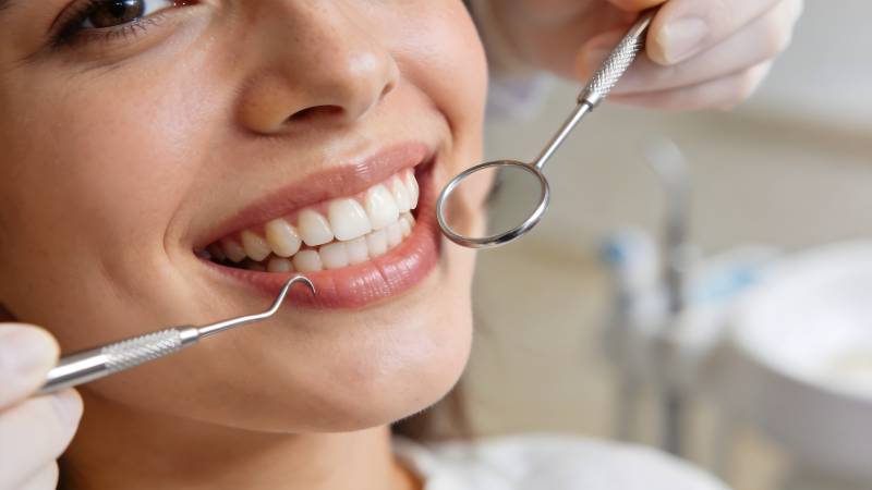 微笑看牙医图片