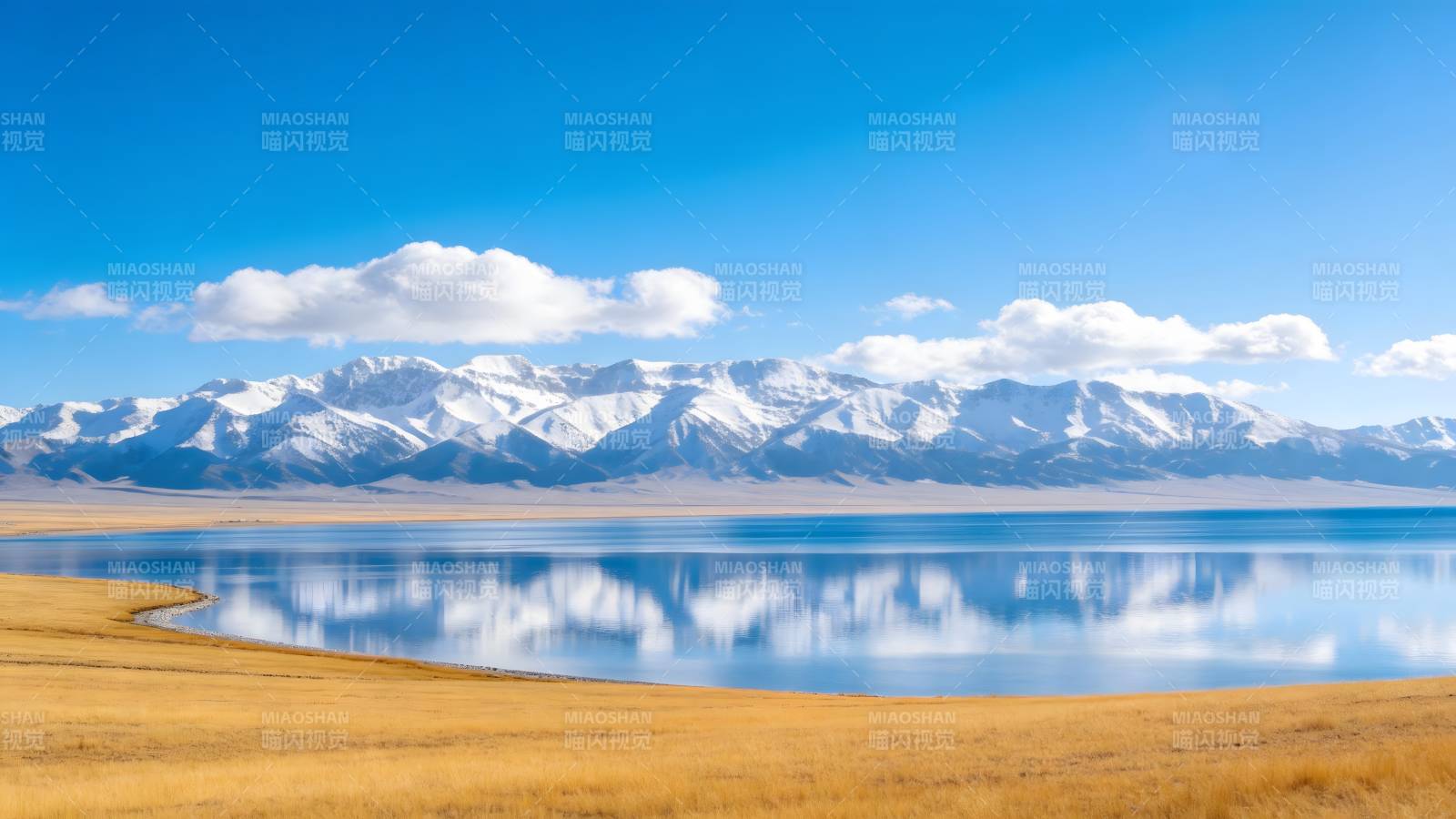 雪山湖景镜像图片