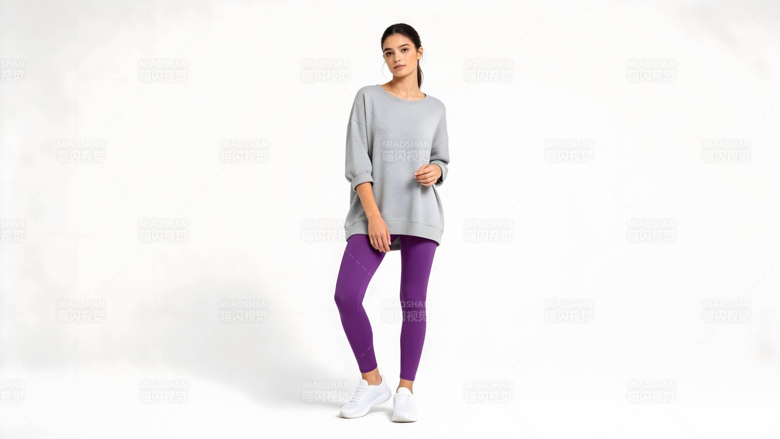 简约时尚运动装图片