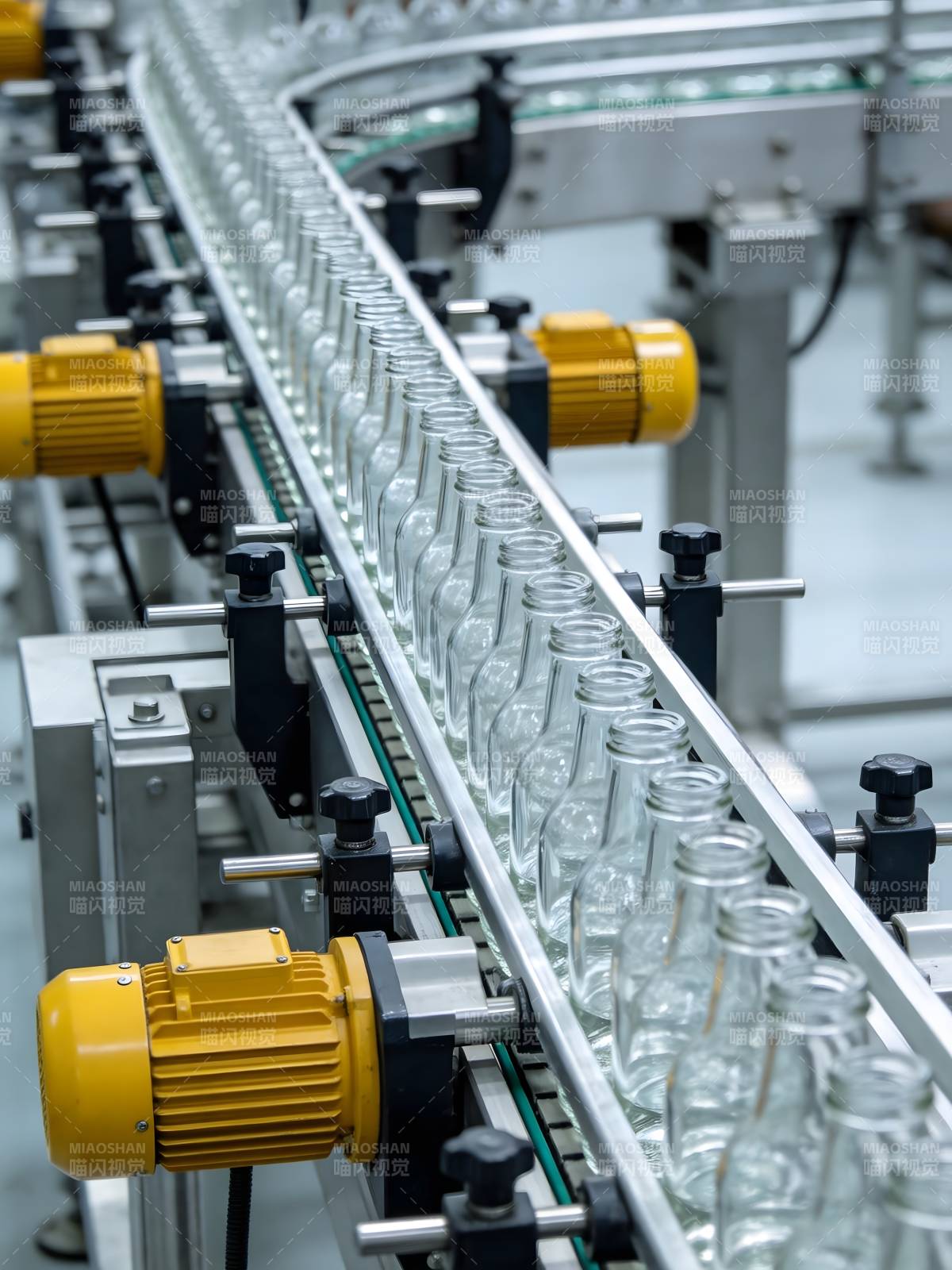 自动化玻璃瓶生产线图片