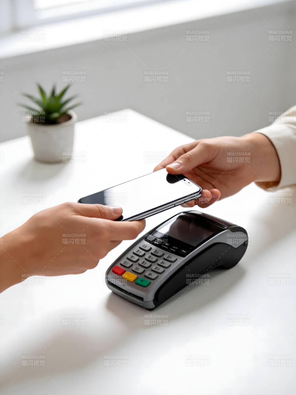 手机支付瞬间图片