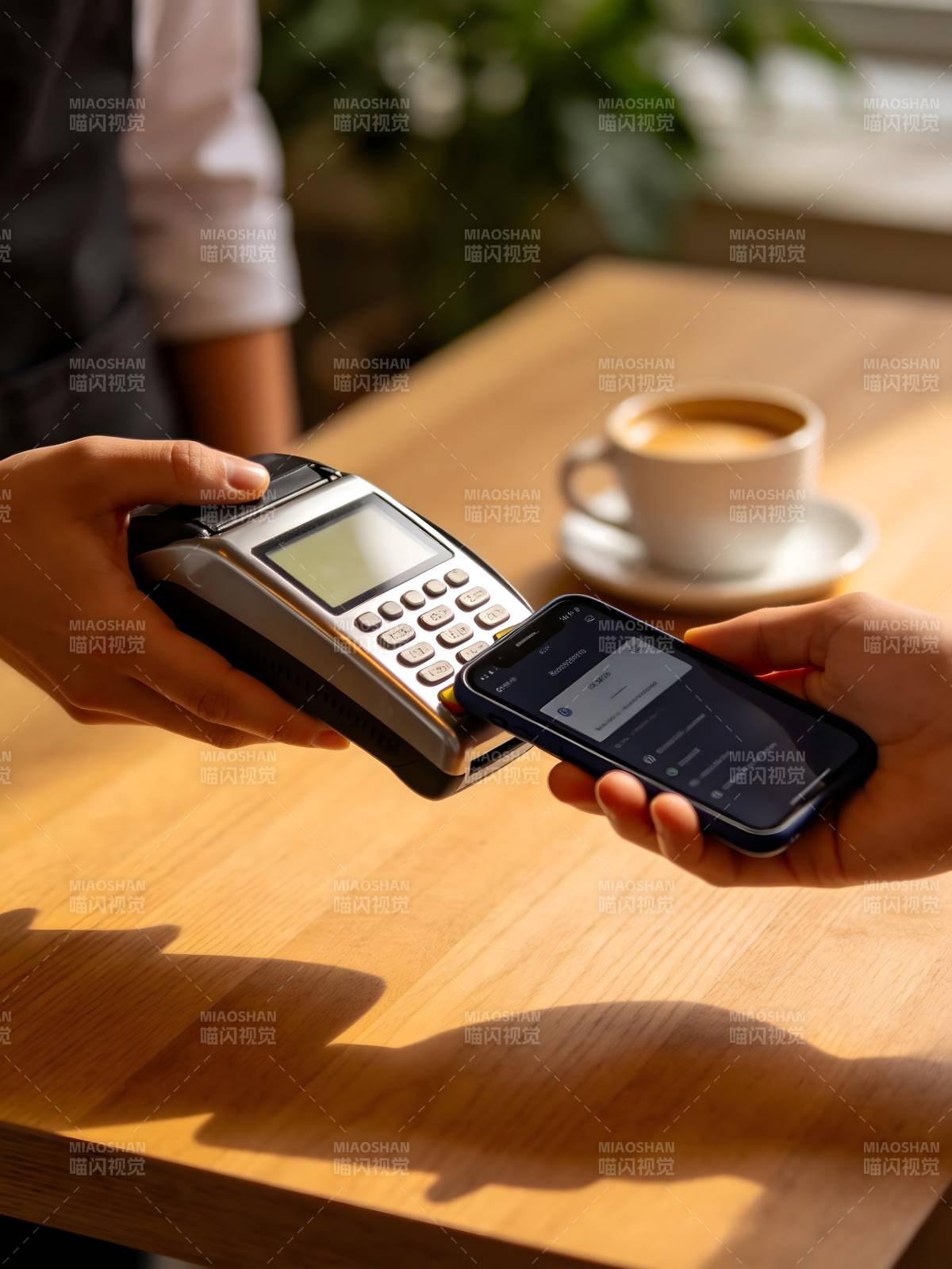 手机支付瞬间完成图片