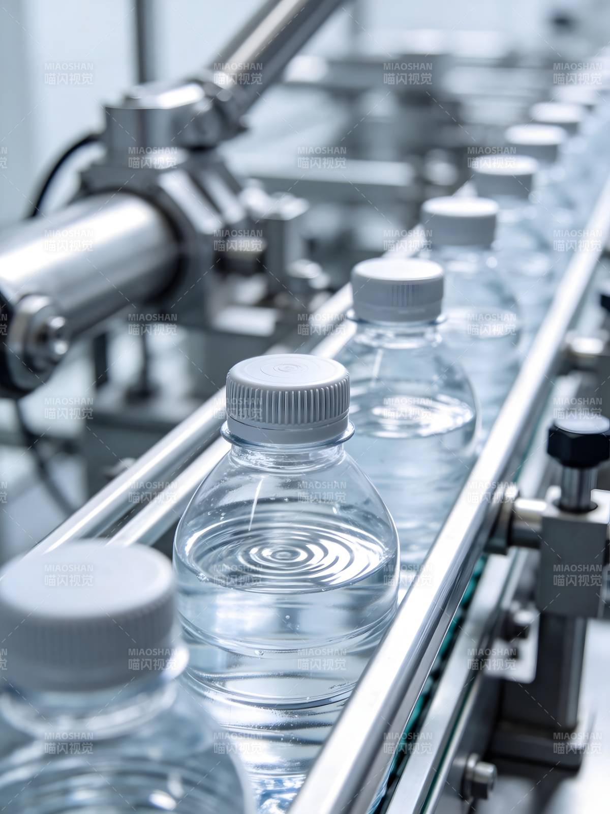 矿泉水生产线图片