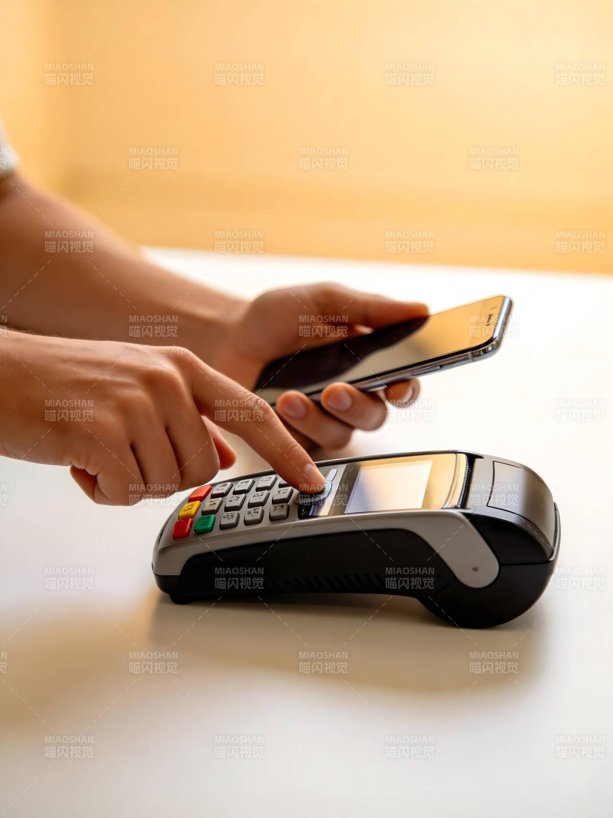 手机支付便捷生活图片