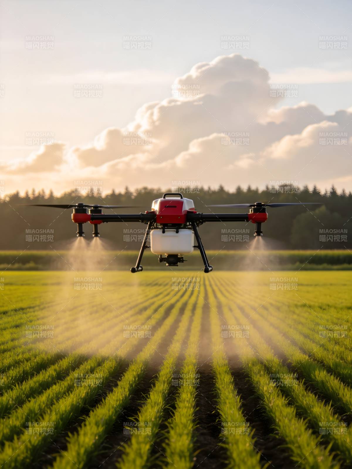 无人机喷洒农田图片