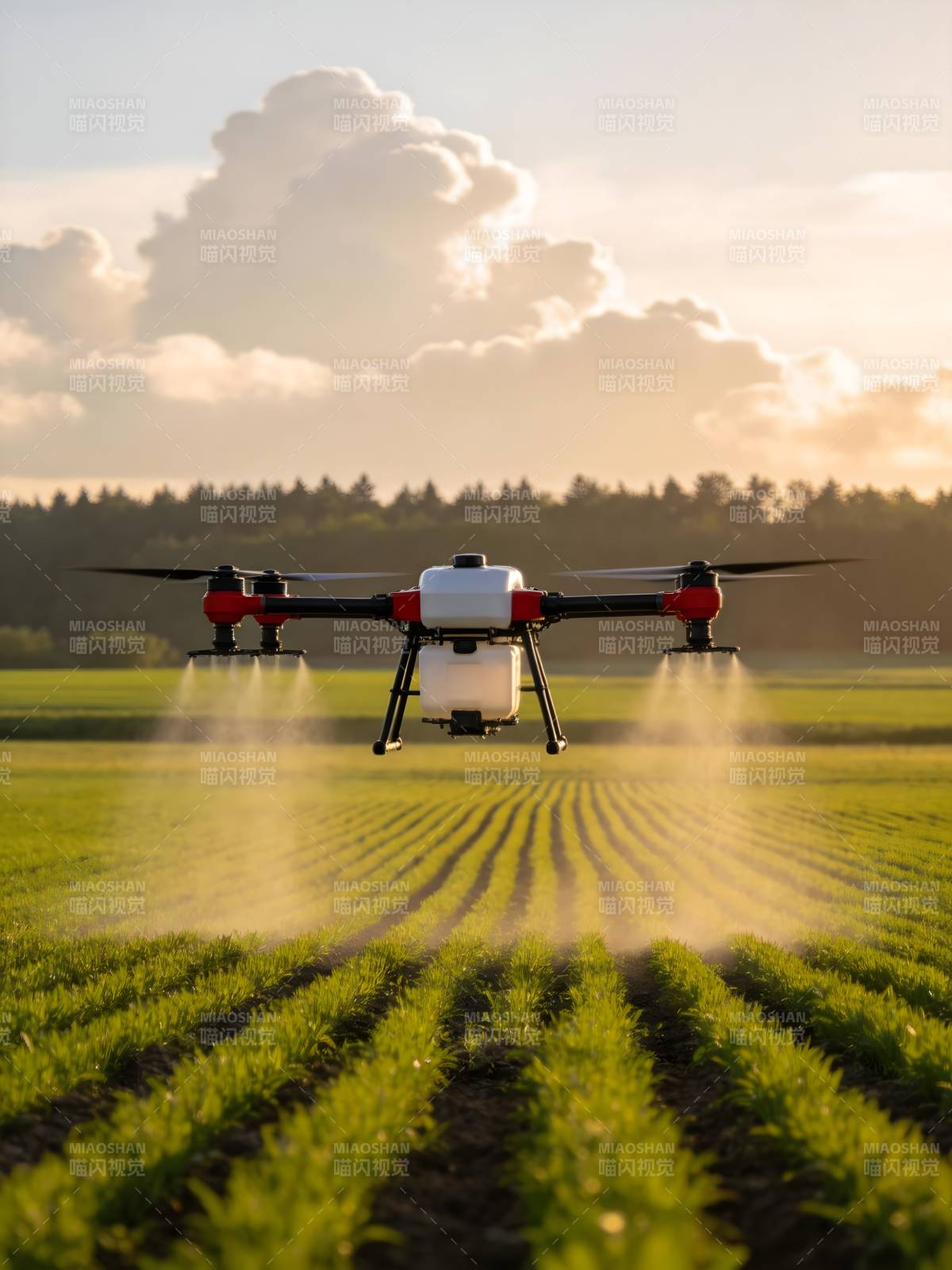无人机喷洒农田图片