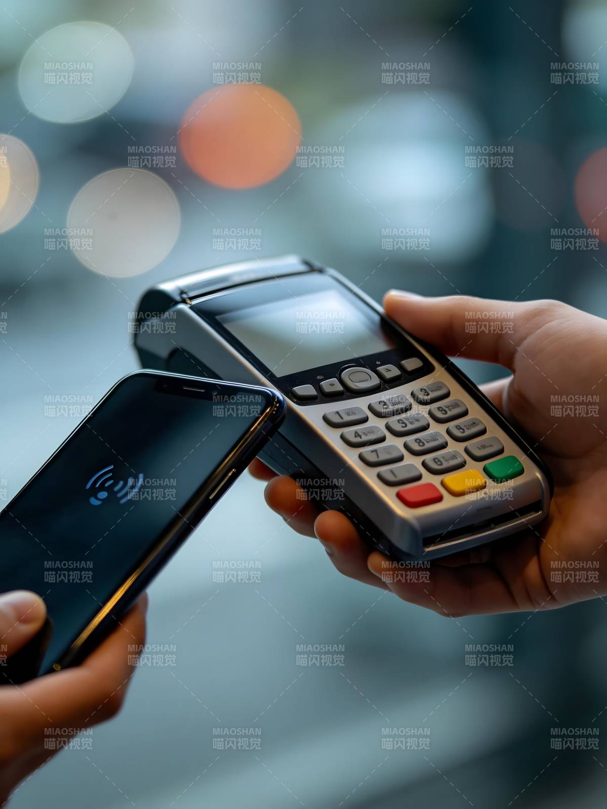 手机支付瞬间图片