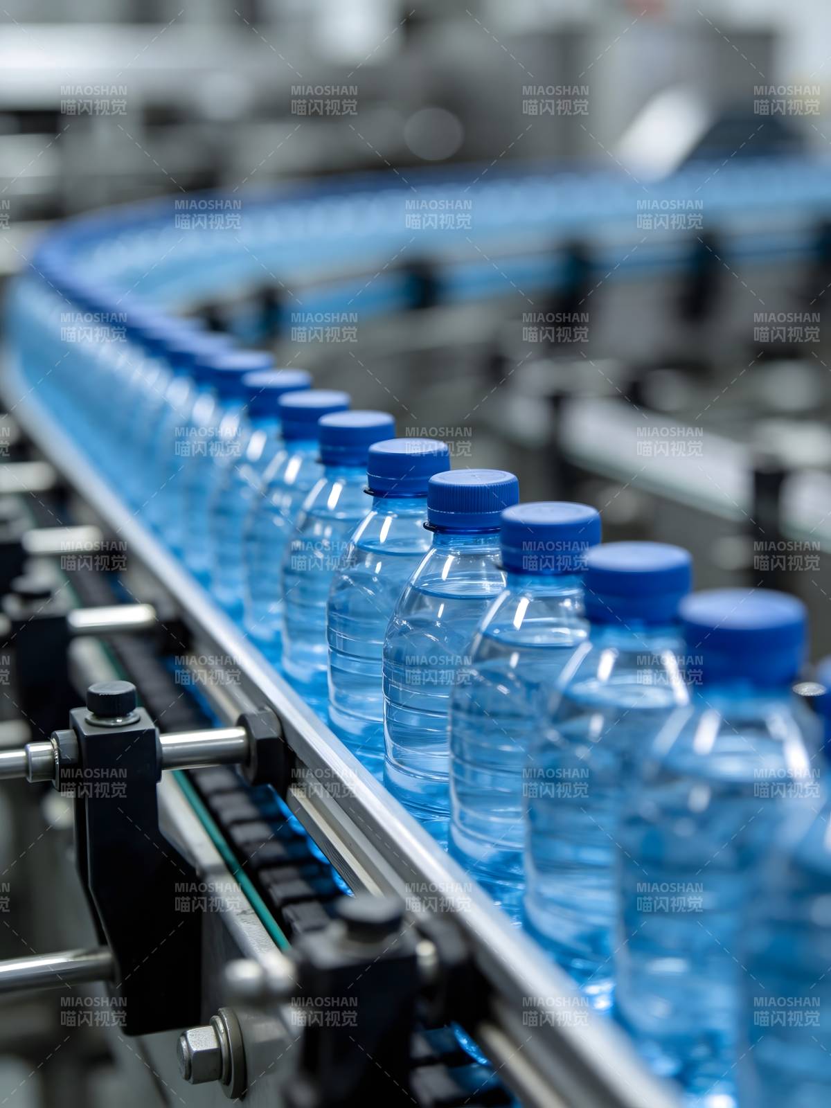 矿泉水生产线图片