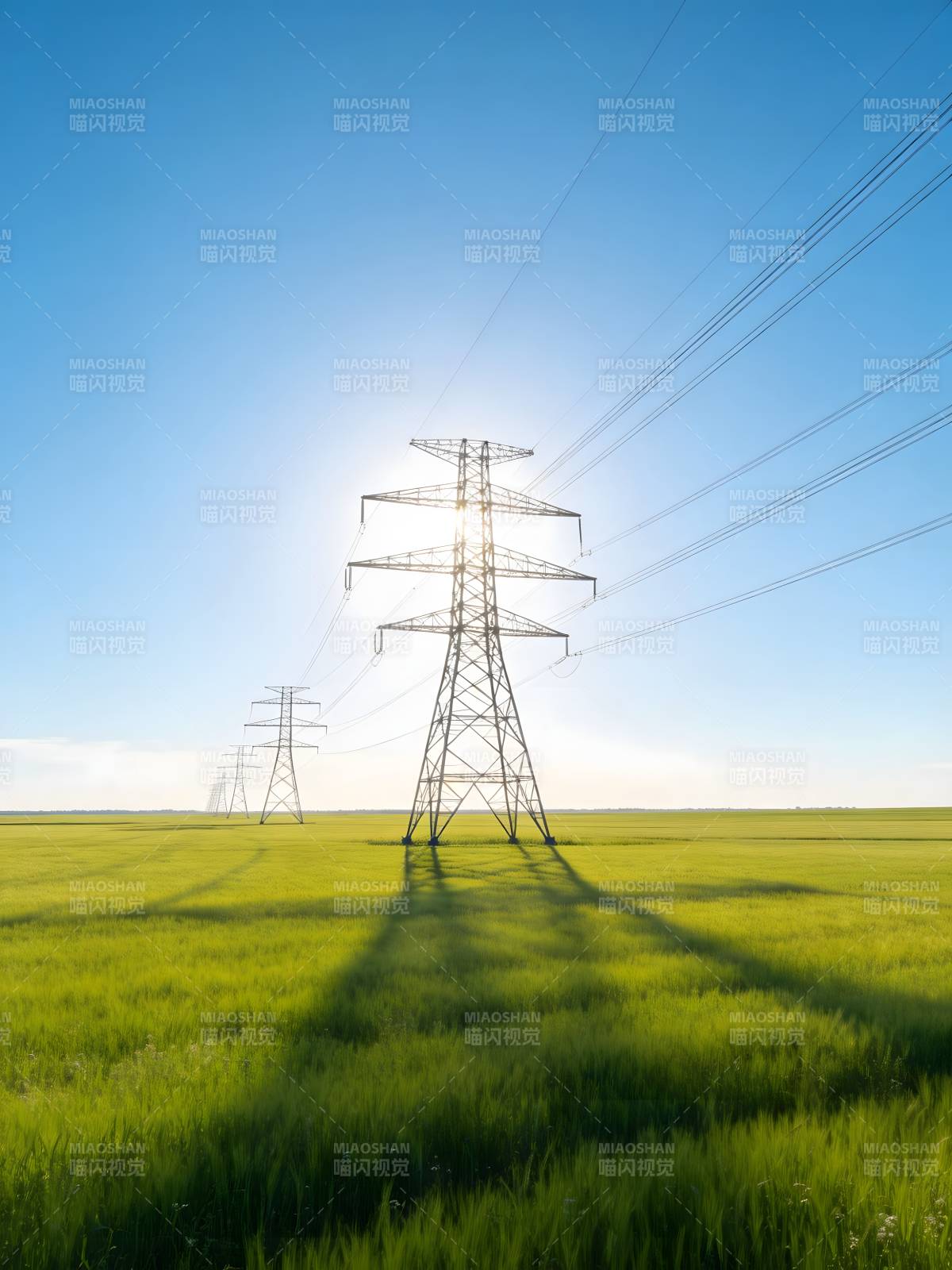 电塔映绿野图片