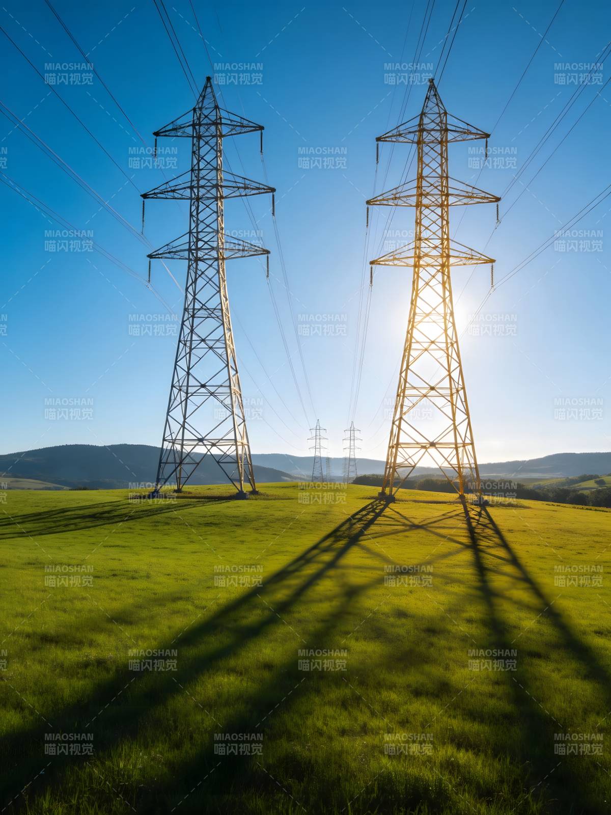 电塔映日影图片