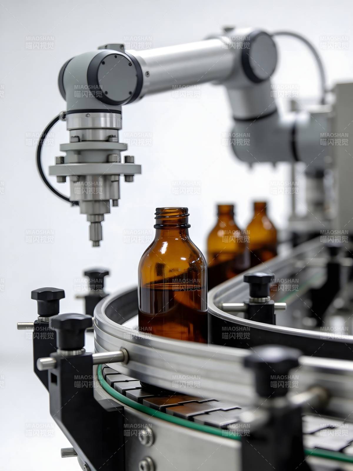 自动化灌装生产线图片