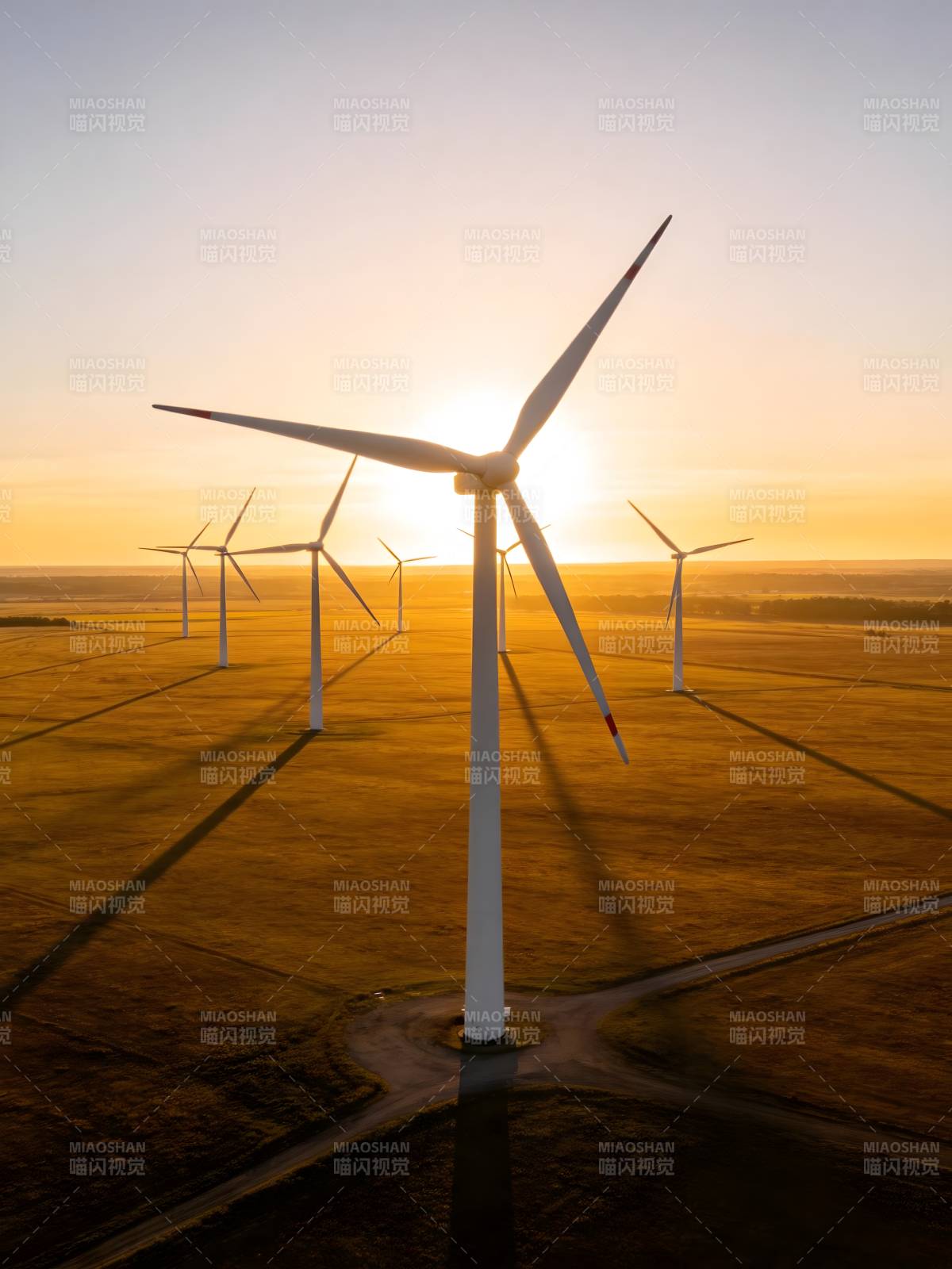 风车日落图图片