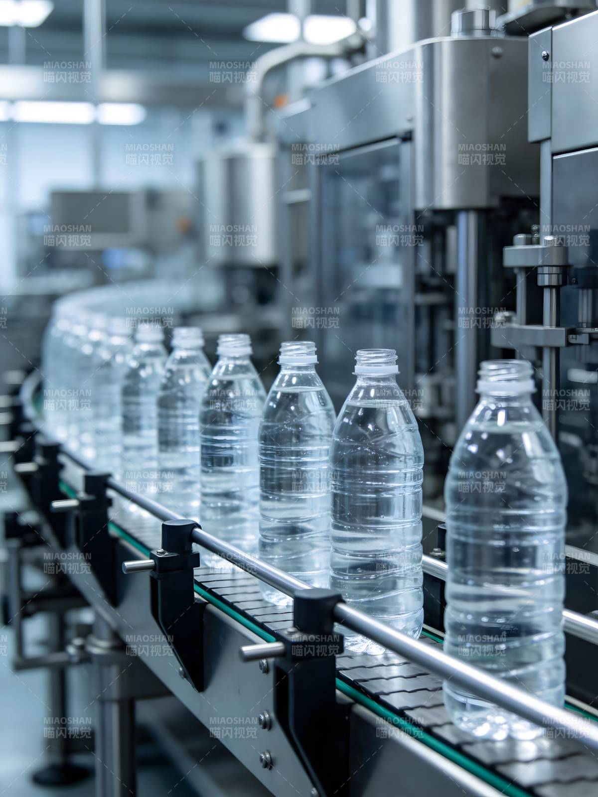 矿泉水生产线图片