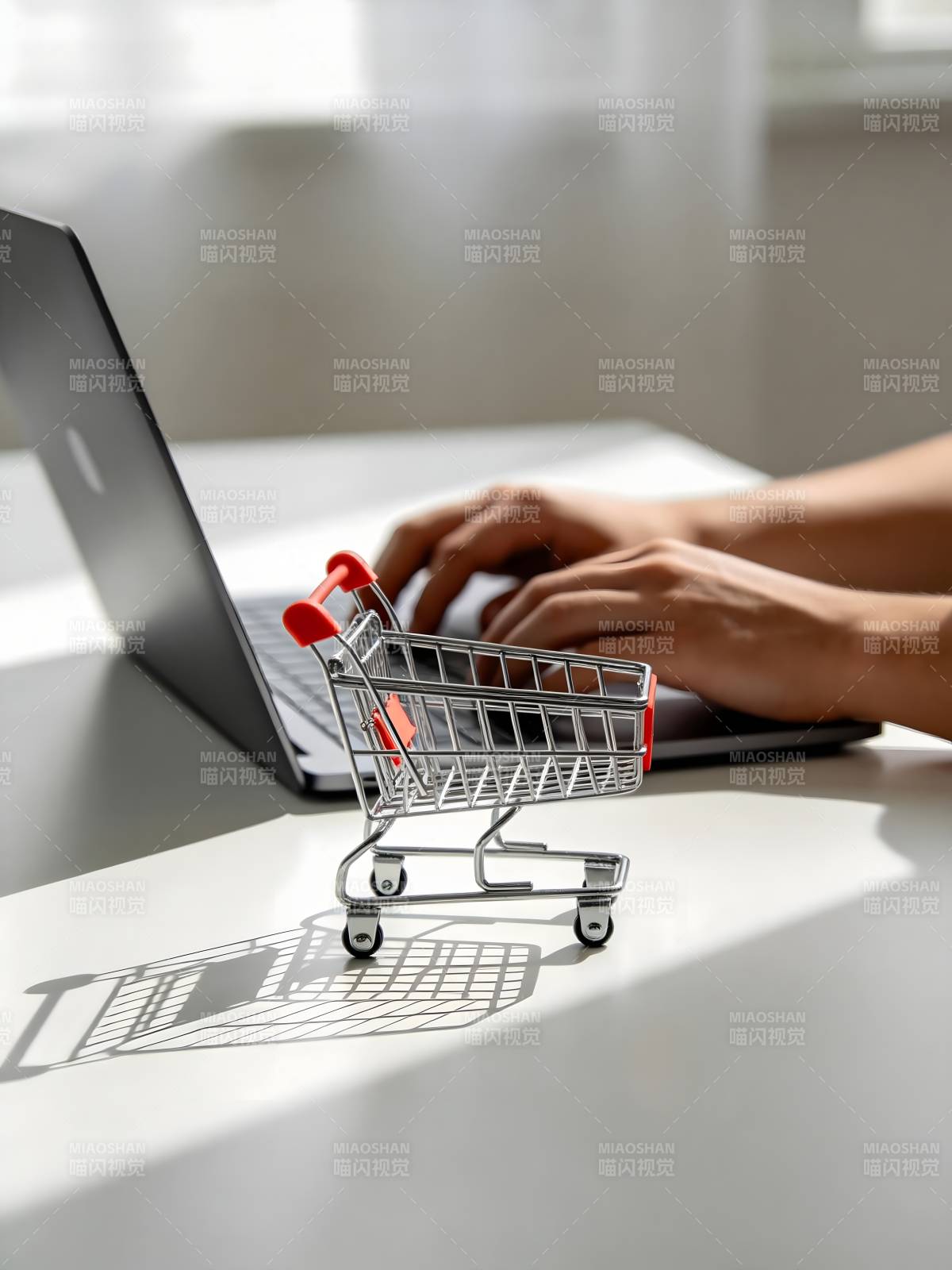 网购时代 指尖购物图片