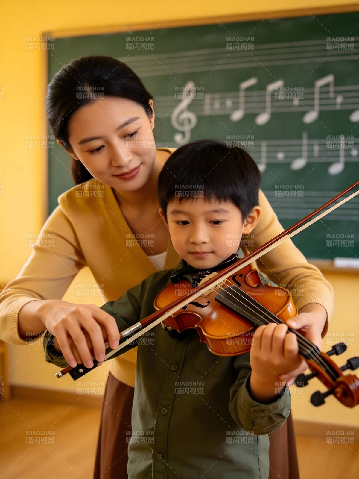 小提琴教学时刻图片