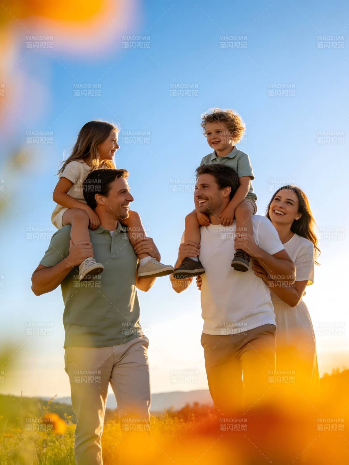 幸福家庭户外时光图片