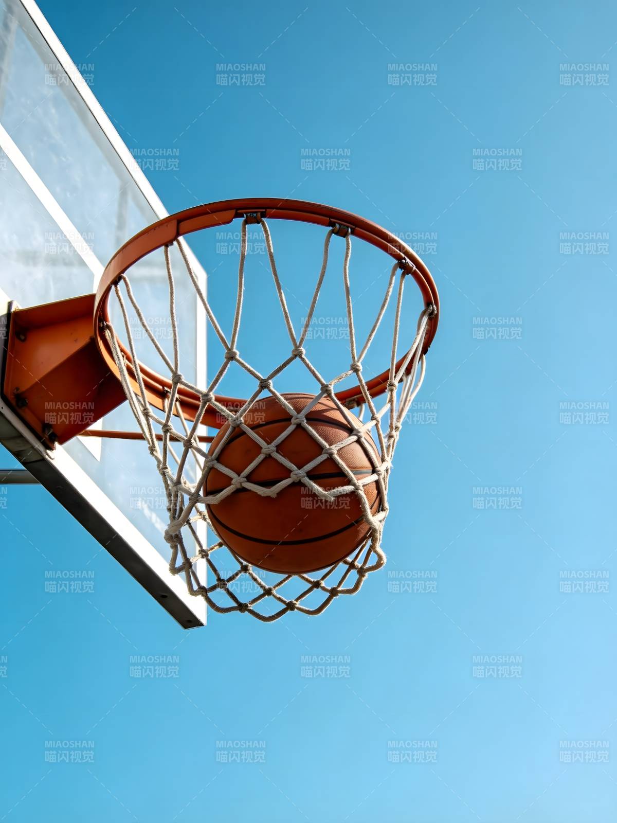 篮球入筐瞬间图片
