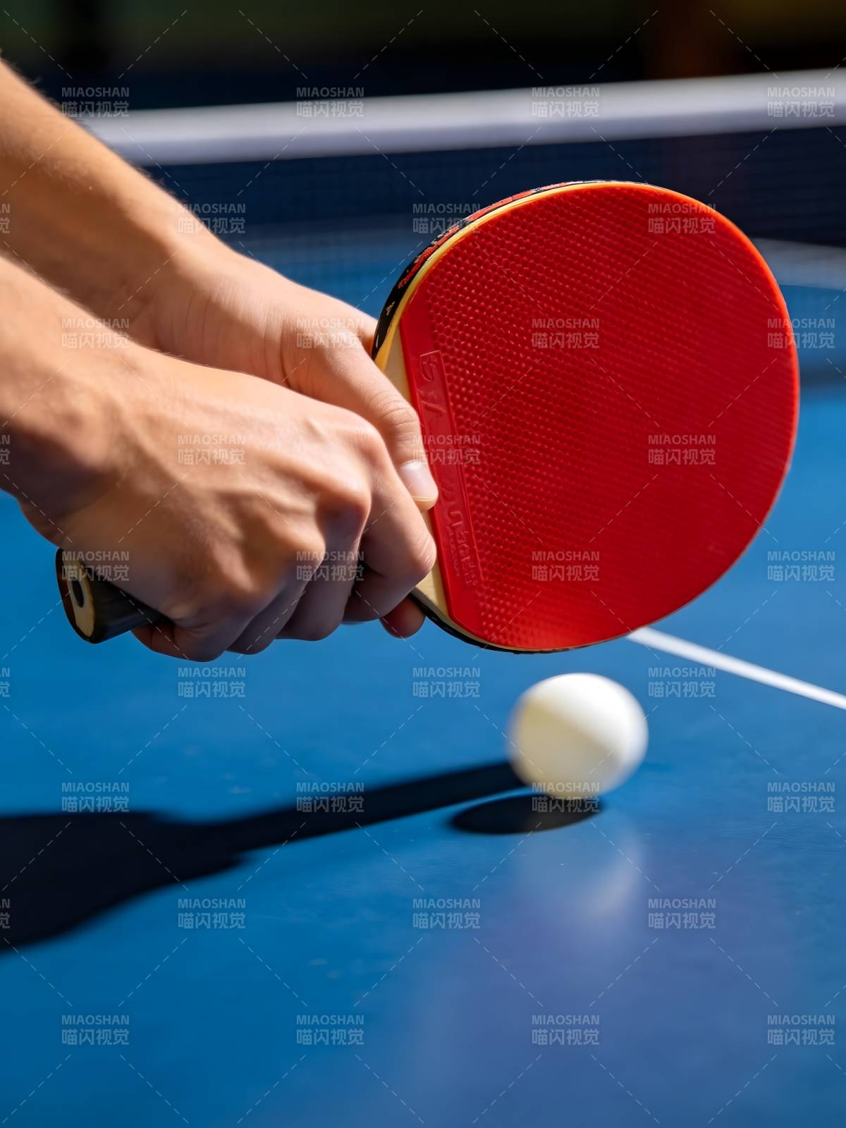 乒乓球对决瞬间图片