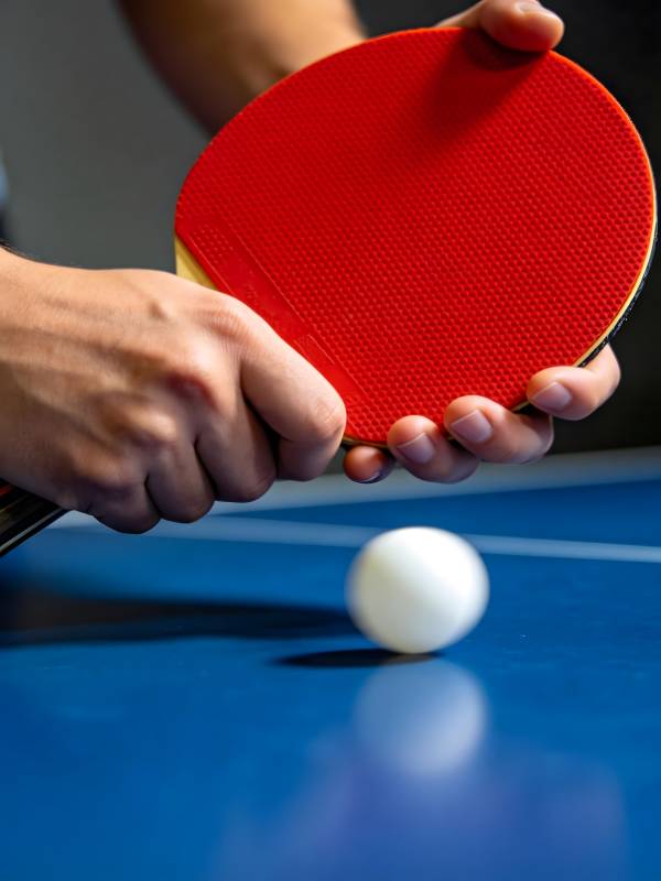 乒乓球对战瞬间图片