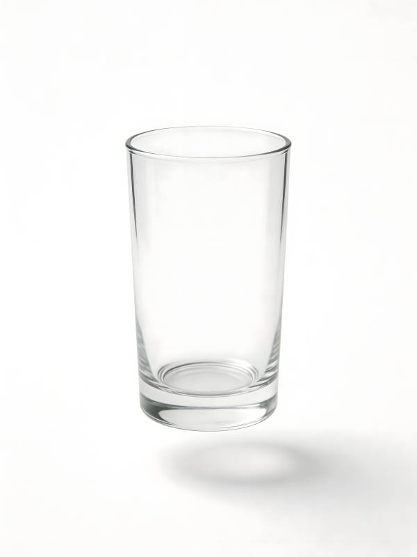 透明玻璃杯图片