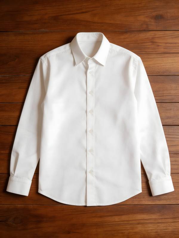 白色长袖衬衫图片