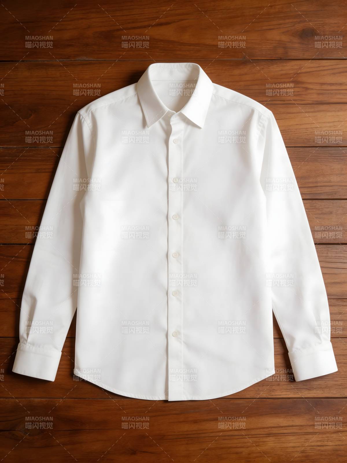 白色长袖衬衫图片