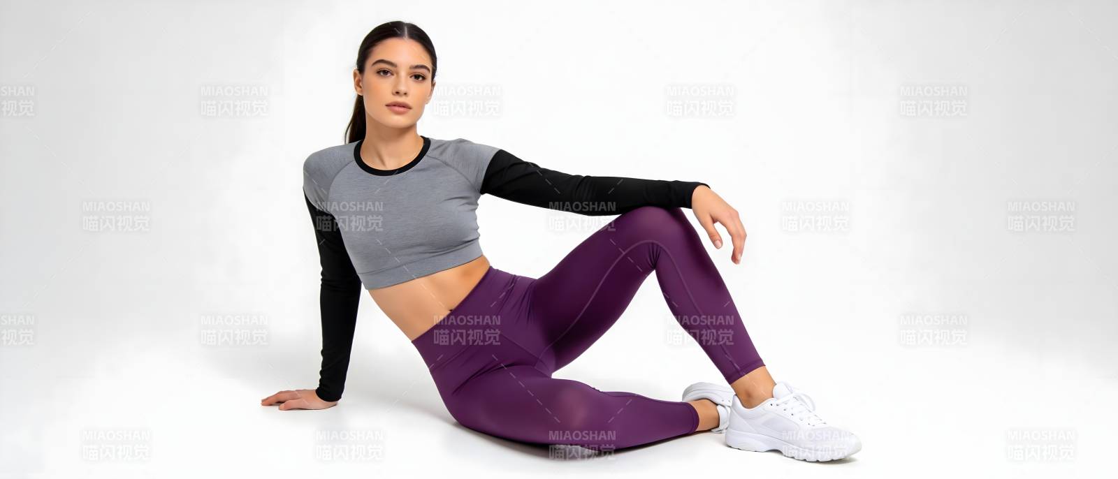 健身美女优雅坐姿图片