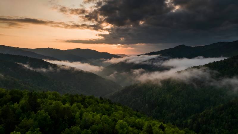 云海日出山间图片