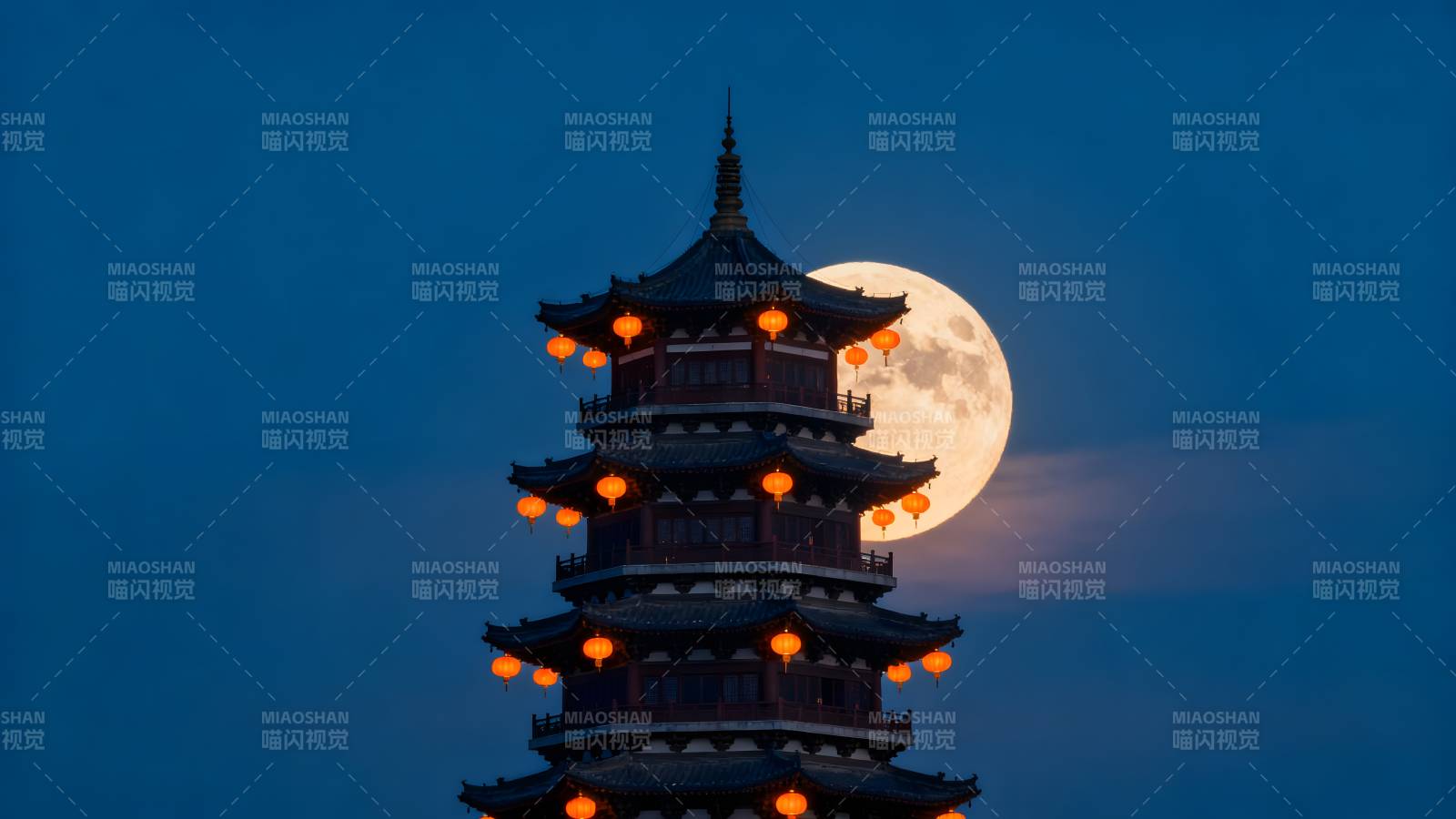 古塔映月夜景图片