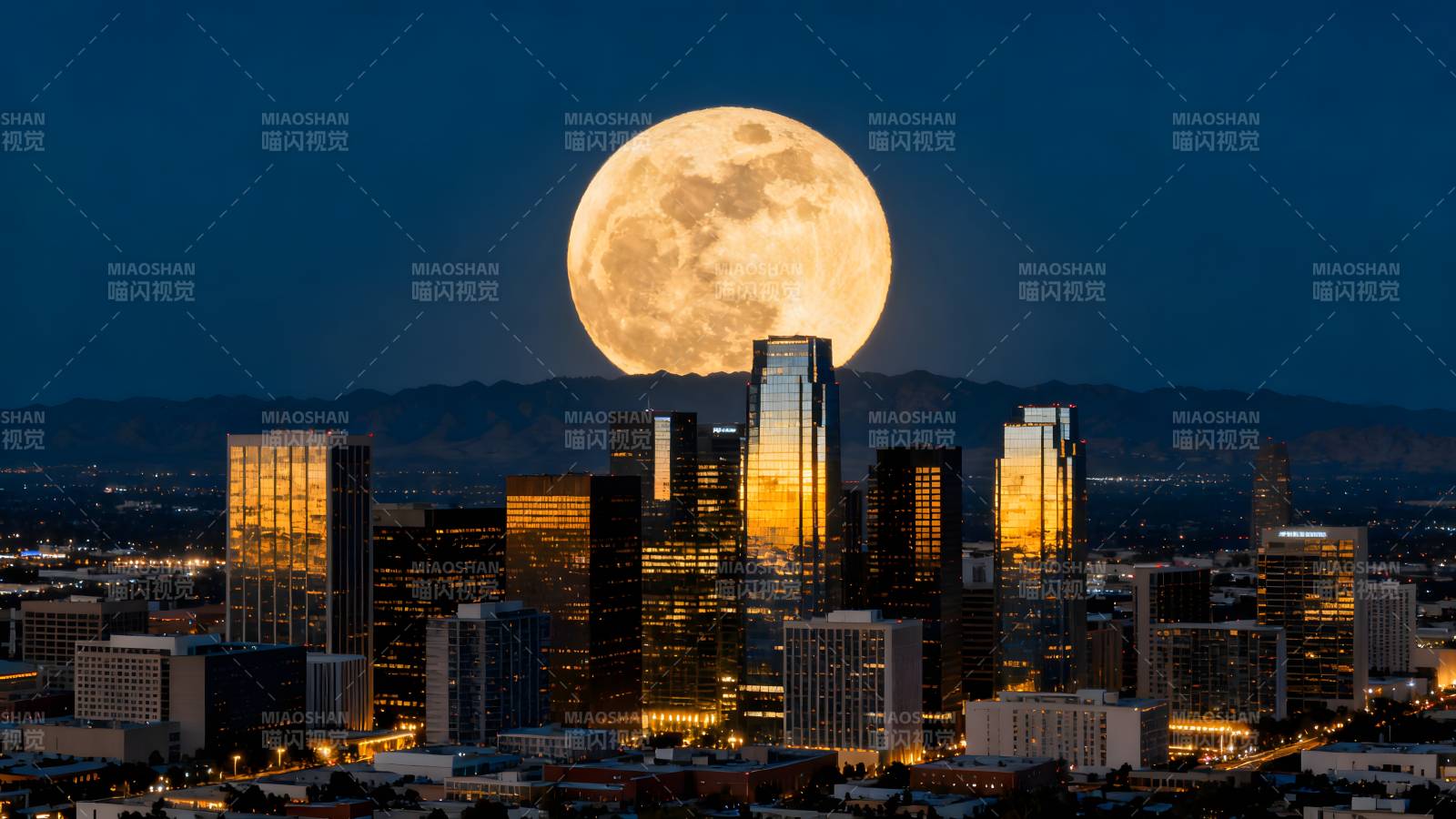 月升城市夜景图片