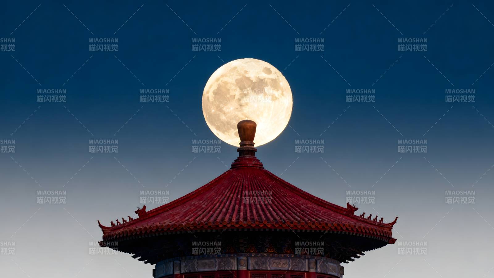 明月映古亭图片