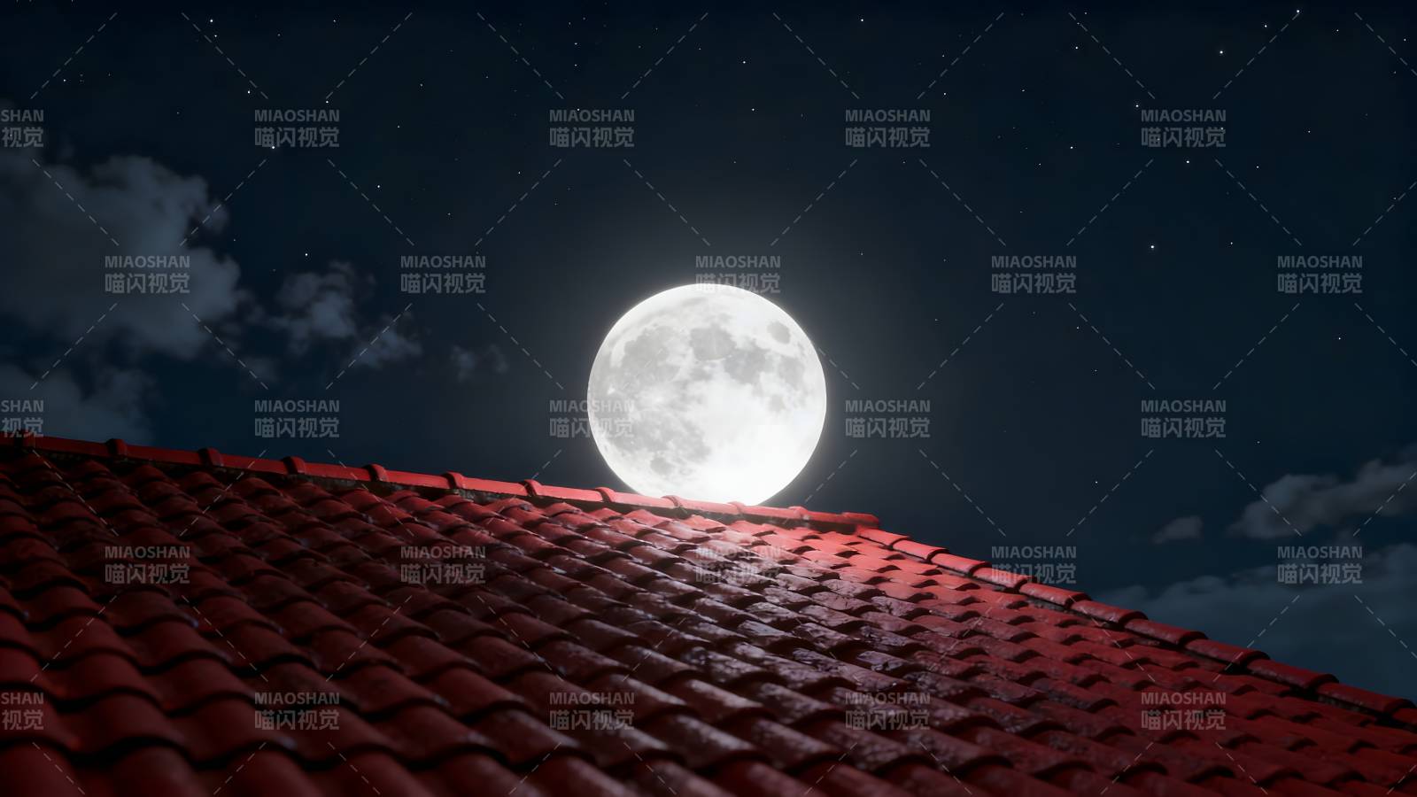 月光下的红瓦屋顶图片