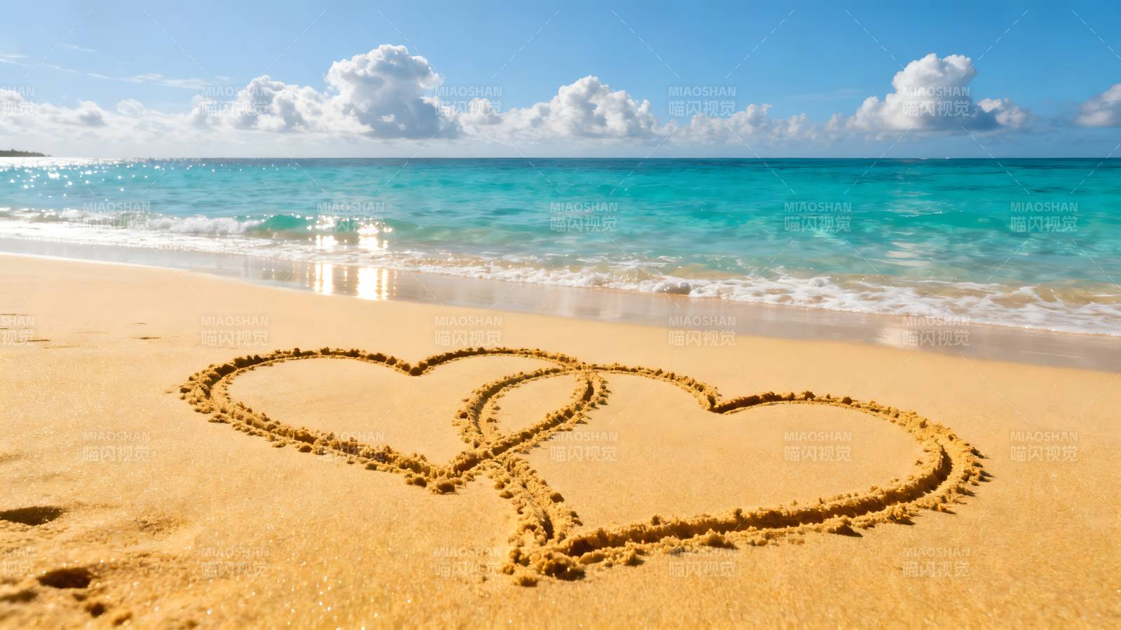 沙滩爱心双心图片