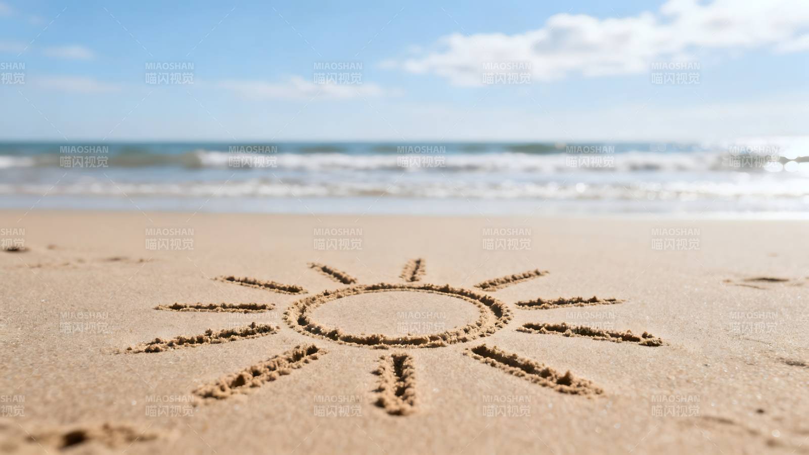 沙滩上的太阳图案图片