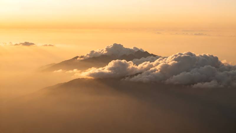 云海日出山峦图片