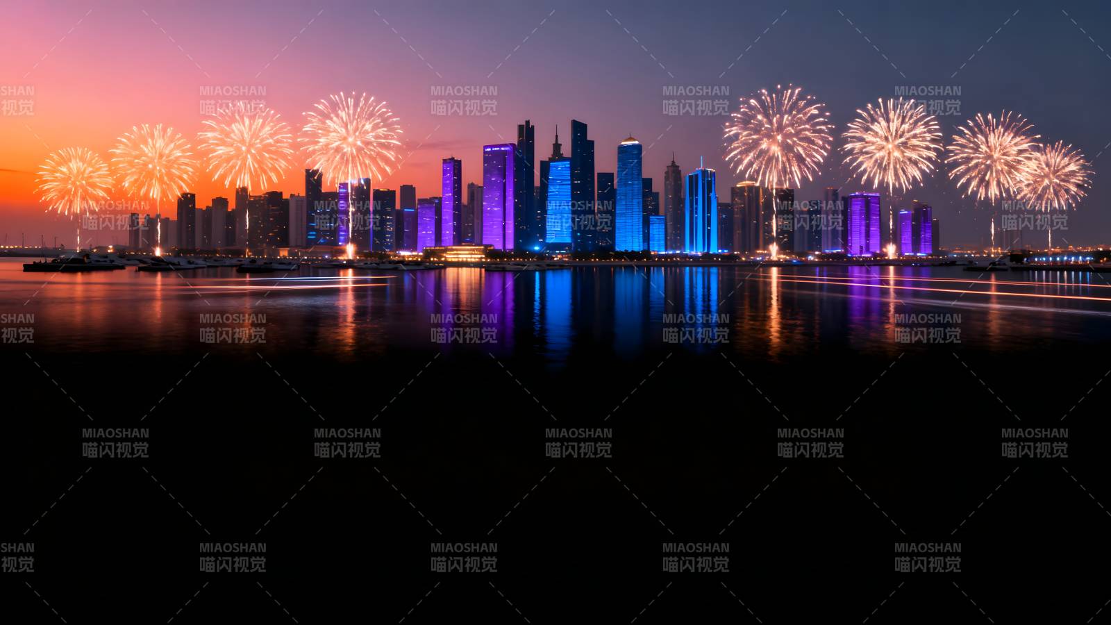 城市夜景烟花绽放图片