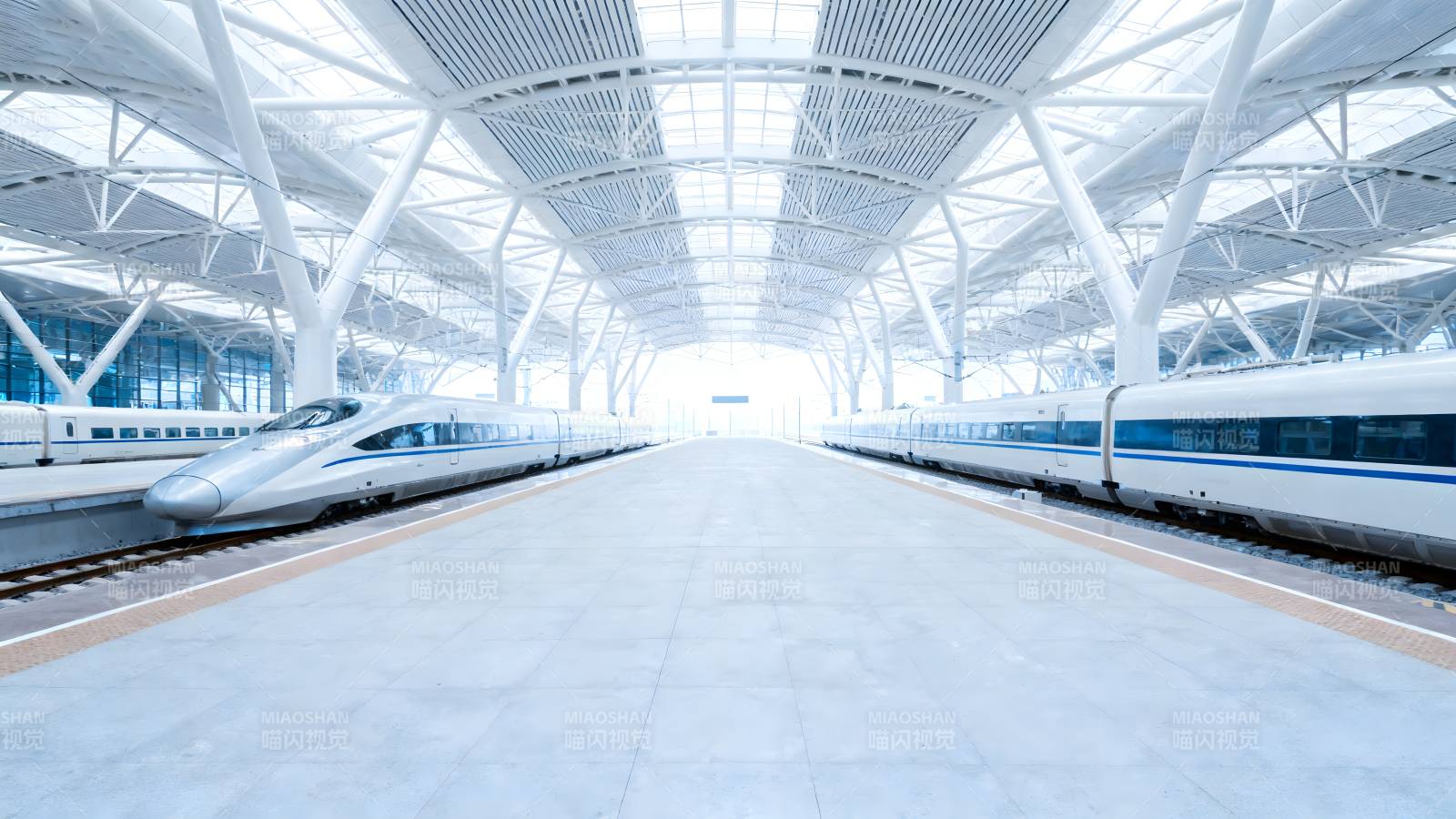 现代高铁站台图片