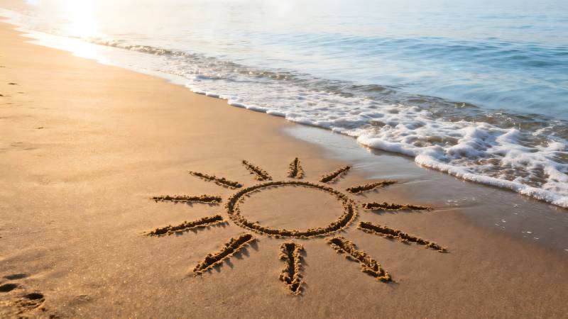 沙滩上的太阳图案图片