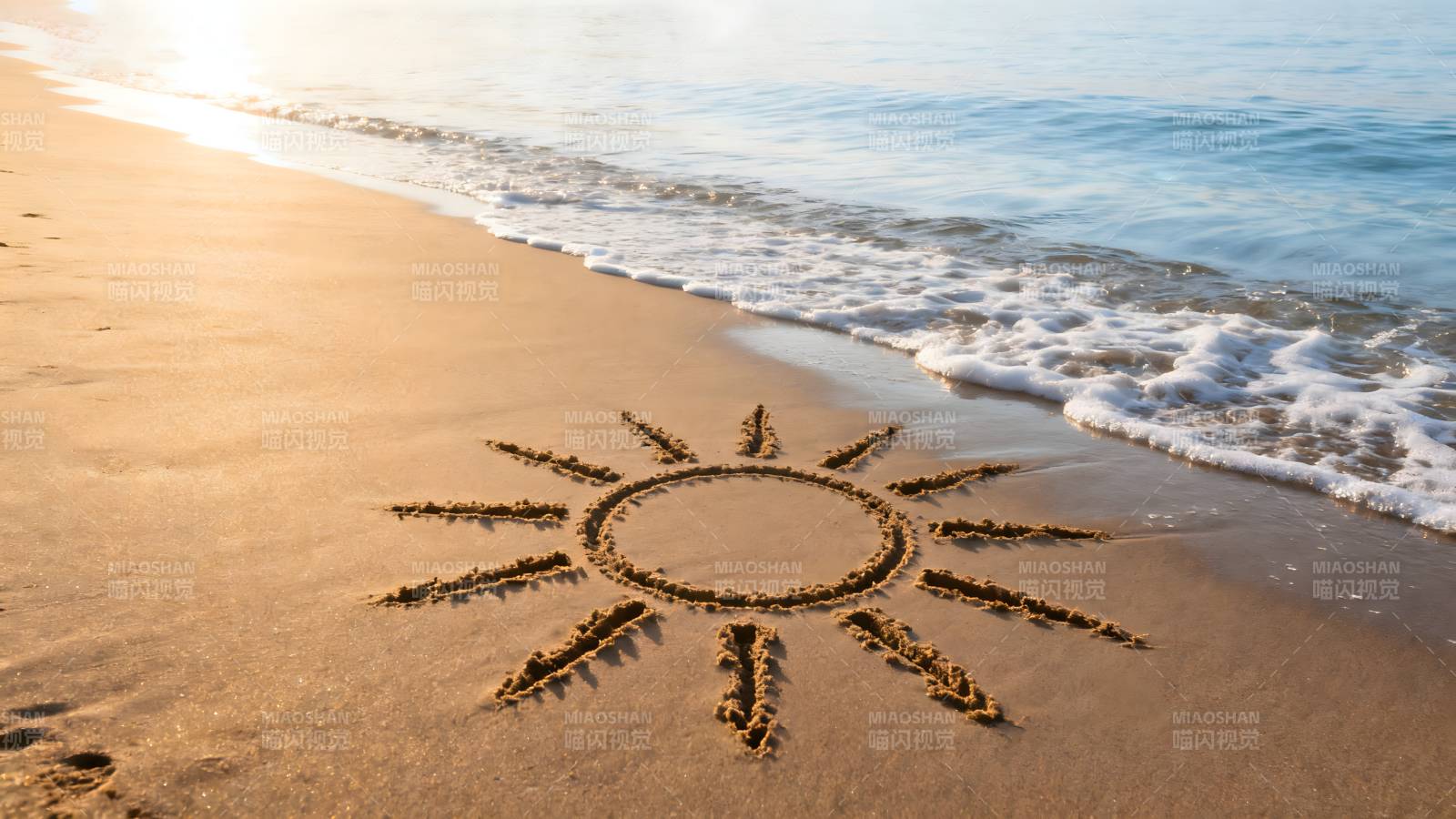沙滩上的太阳图案图片