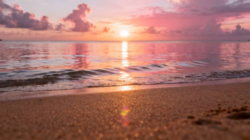 夕阳海滩美景图片