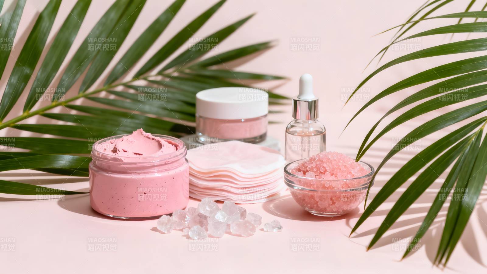 粉色护肤套装图片