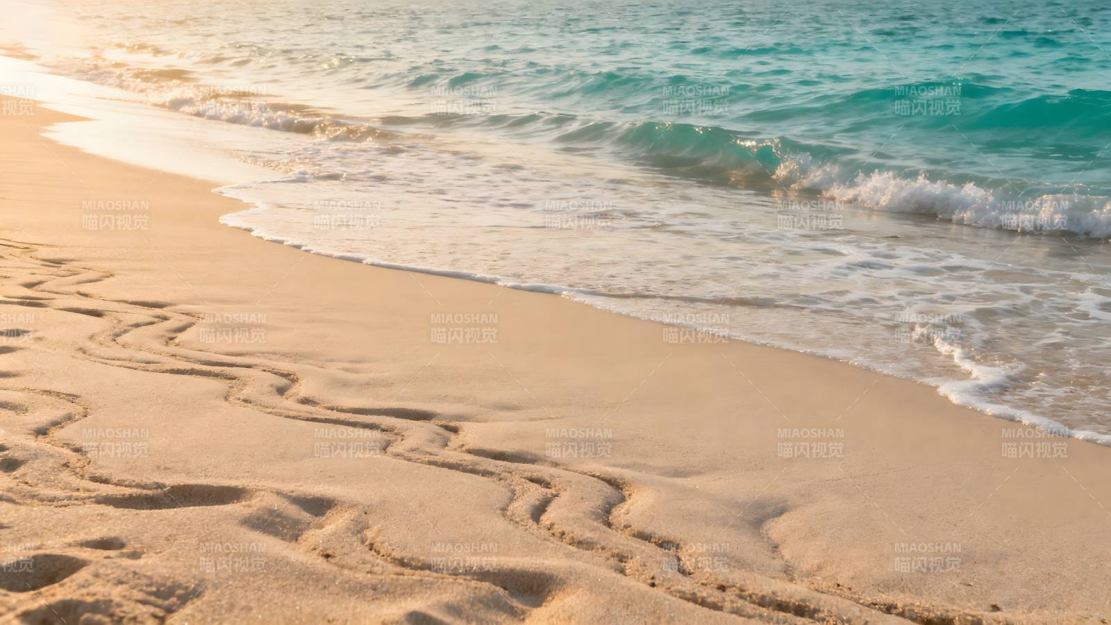 沙滩上的足迹图片