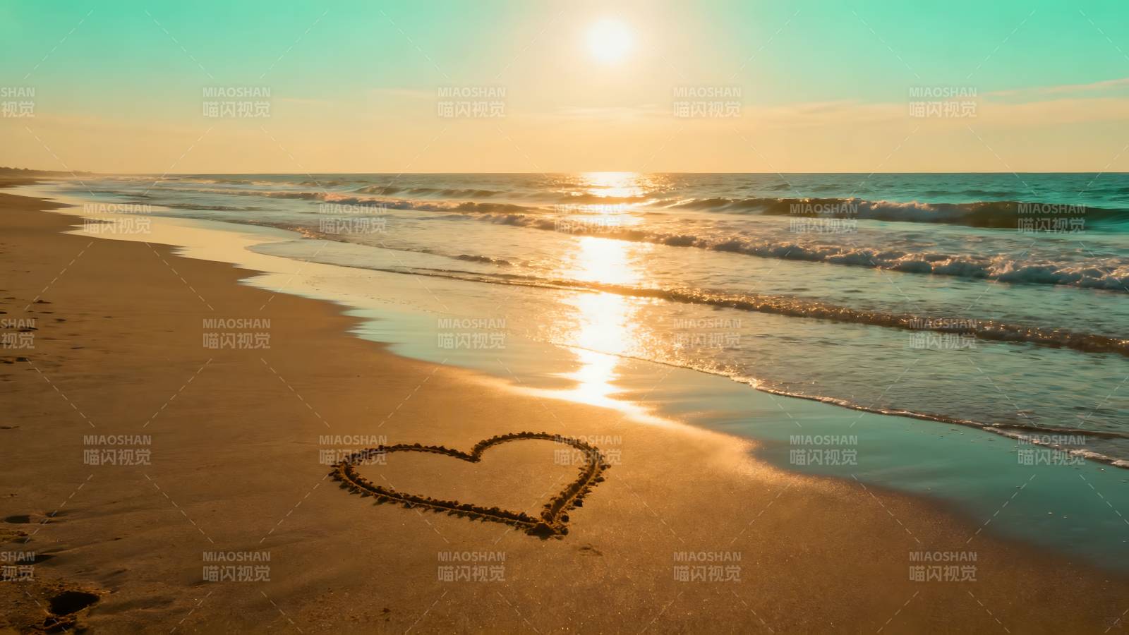 沙滩心形日落图片