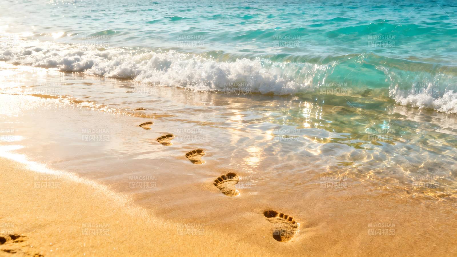沙滩上的脚印图片